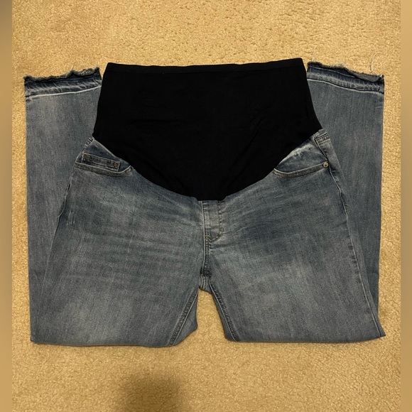 TIME AND TRU Maternity Ripped Jeans (12-14) - Picture 2 of 10